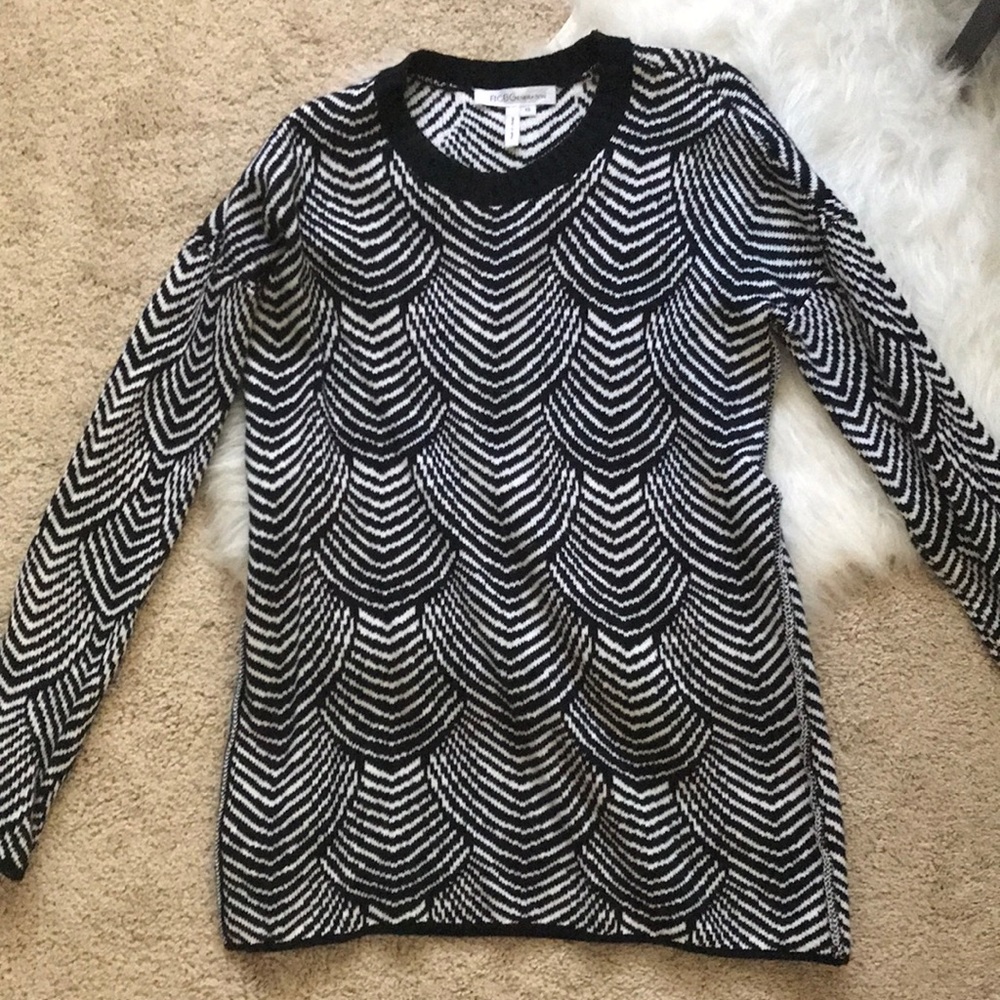 BCBGENERATION scalloped sweater
